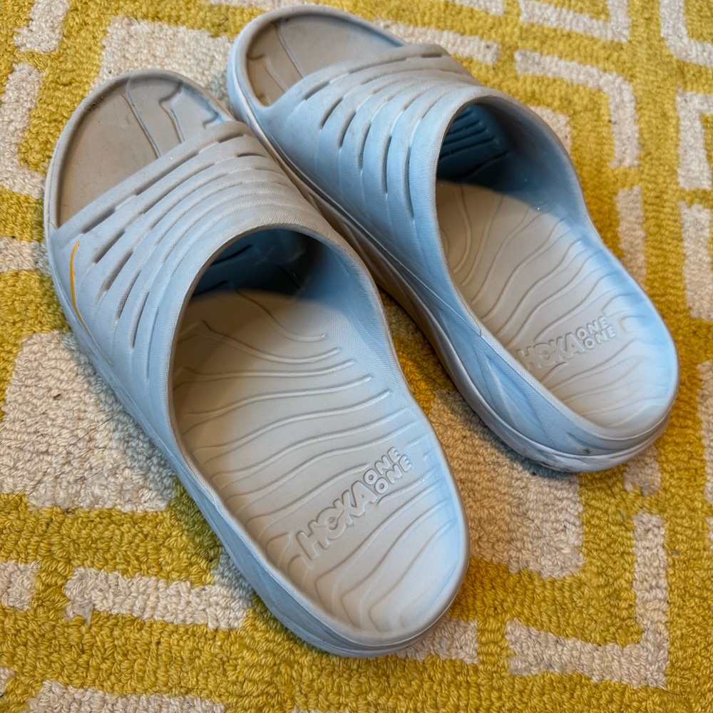 Hoka One One cream colored Slide Sandals men’s size 10